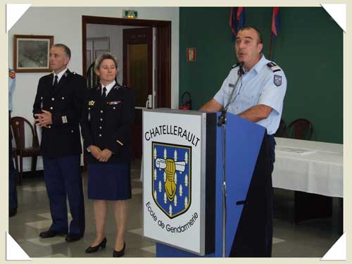 [JPG] Gendarme 1